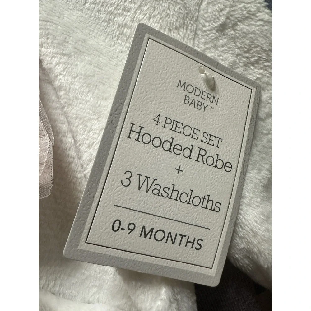 Modern Baby Hooded Towel & Washcloths Set 0-9 Months White Pink Novelty